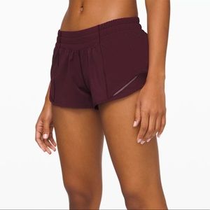 Lululemon Hotty Hot Short 2.5”